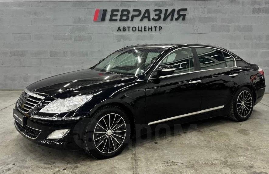 Hyundai Genesis, 2010